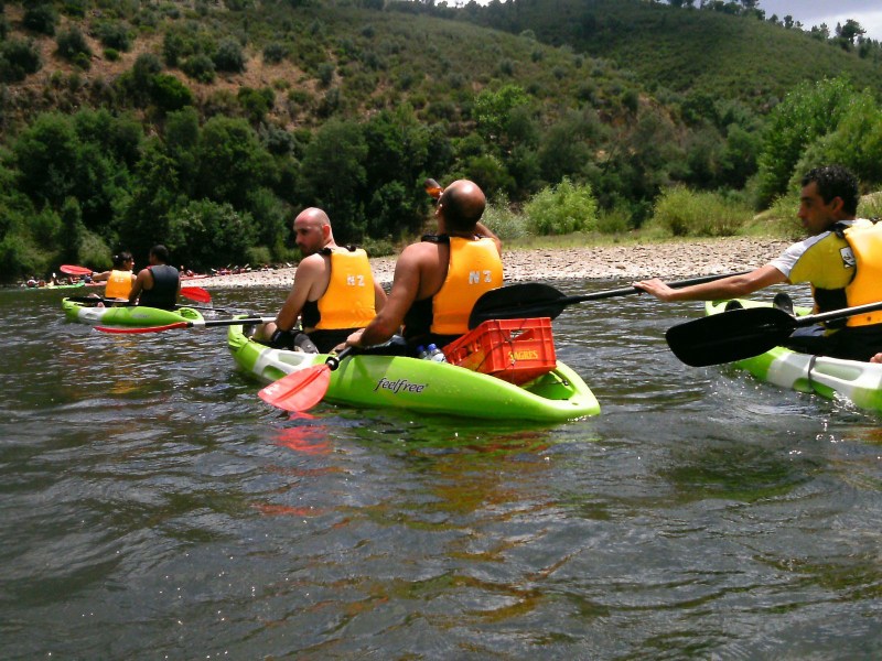 zezere2 zezere2; Descida; kayak; zezere;Tejo; Nabão; Mondego; canoa; aventura; esquimotagem; caiaque; passeios; pedestres; caminhadas; formação; pagaia; descidas; rio; montanhismo; orientação; rapel; slide; rappel