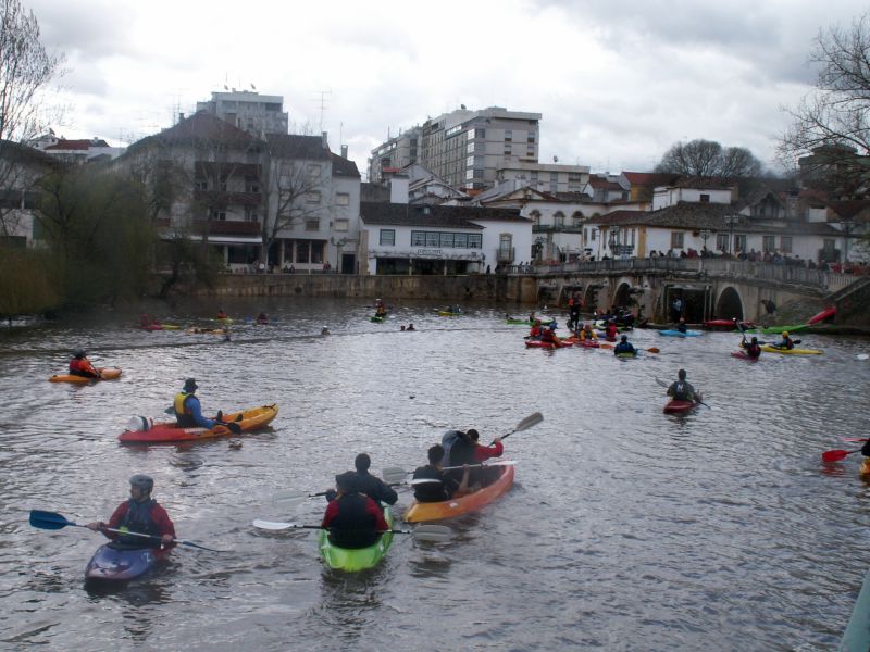 tomar1 tomar1; Descida; kayak; zezere;Tejo; Nabão; Mondego; canoa; aventura; esquimotagem; caiaque; passeios; pedestres; caminhadas; formação; pagaia; descidas; rio; montanhismo; orientação; rapel; slide; rappel; Turismo; templários; Almourol; activo